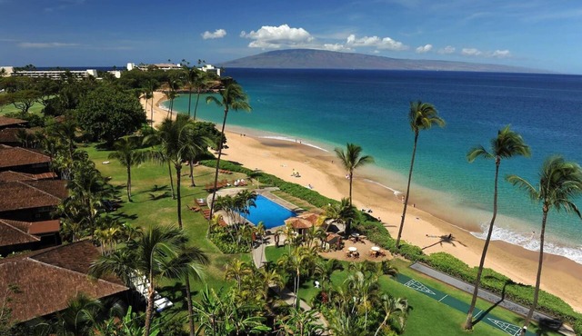 Dive Into Your Summer Vacation! 2 Units with Ocean View, Beachfront Location!