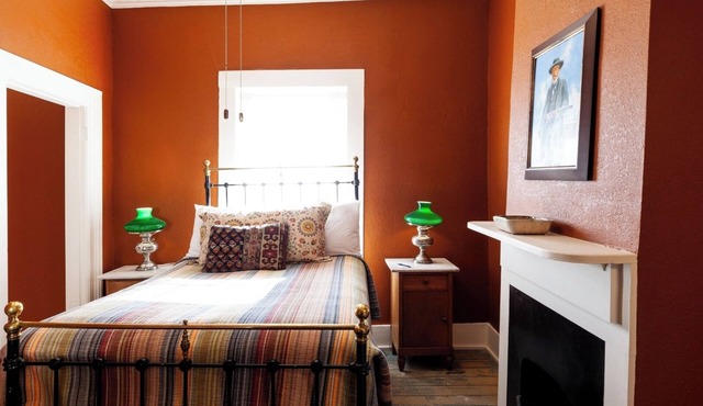 Doc Holiday - Historic Hotel