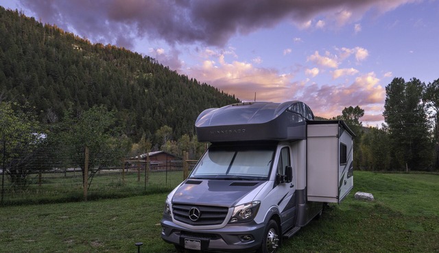 Dolores River Valley Luxury RV, Scenic Serenity