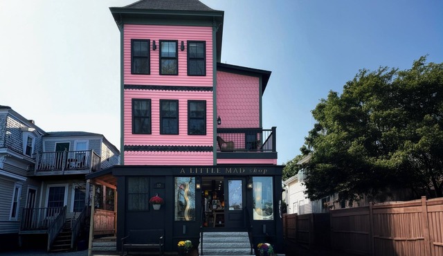 Downtown Bar Harbor Cottage - Off-Street Parking