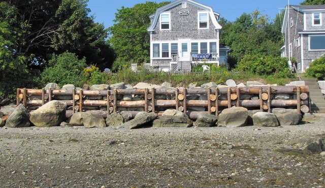 Dreamlea is an oceanfront 3-bedroom house in Belfast, Maine