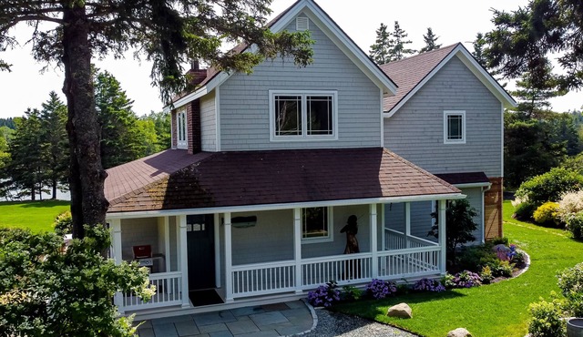 Elegant oceanfront home on Bass Harbor close to Acadia National Park