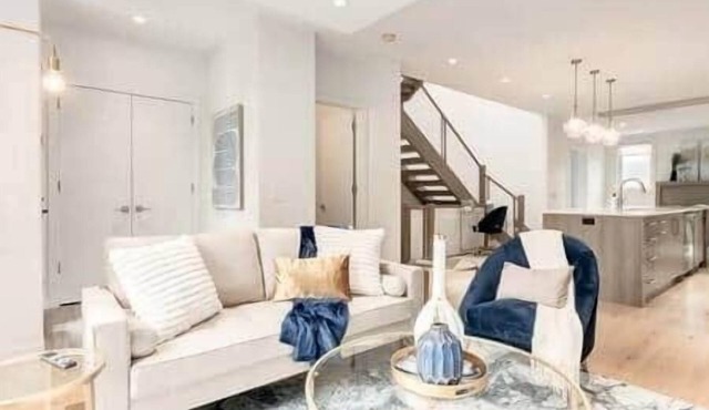 Empire: Upscale 4 Bedroom in Trendy Marda Loop - Garage, A/C