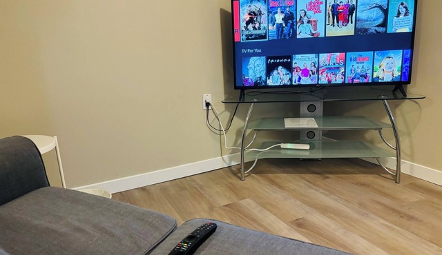 Entire Independent Walkout Basement Suite