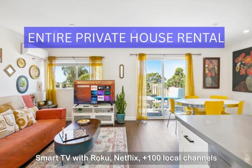 Entire Private House with Balcony Views, 10-mins to San Diego Gaslamp, Downtown, 3 Bedrooms 3 Bathrooms, Available Now