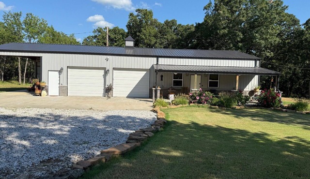 Escape the crowd and explore an amazing 45 acre estate located on Lake Eufaula.