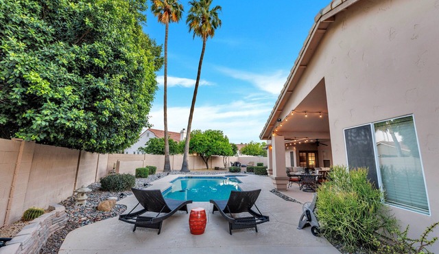 Exceptional Islands Heated Pool/Spa Home! Sleeps 12. 30 Night Min. in Gilbert