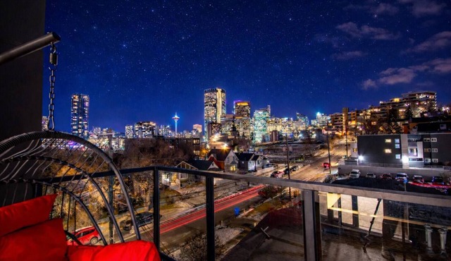 Executive Suite| Downtown Skyline View| UG Parking
