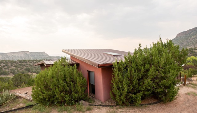 Extraordinary O'Keeffe Mountain Views & Stargazing