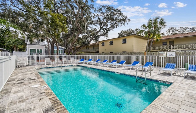 Farm House Tiny Home on Pinellas Trail w/Heated Pool! Walk or Bike to Downtown Dunedin!
