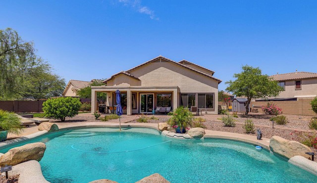 Fire Pit & Large Yard! Luxury Anthem Escape