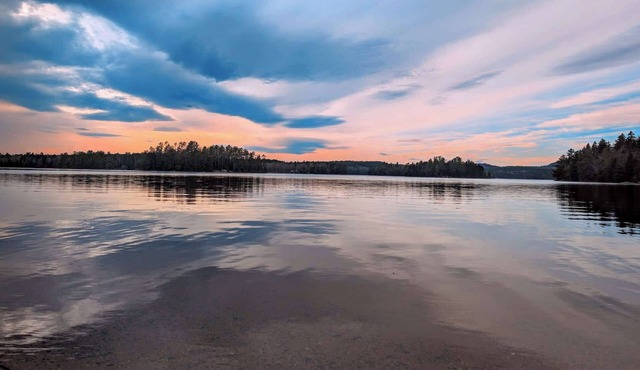 Fishing Cabin w/Fire Pit & 5 minute walk to the beach