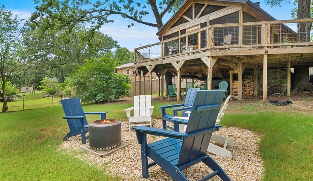 “Fun” place! — Exceptional" —near Oaklawn Park, Garvin Gardens and Restaurants
