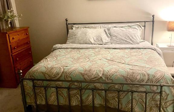 Gardner 5 bedroom and 3 baths Family friendly and long term stay