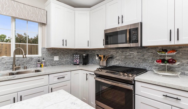 Gorgeous Private Home —Close to Carlsbad Beaches