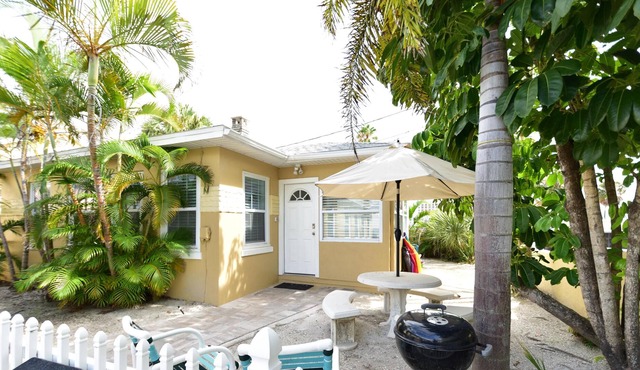 Great Cottage 20 seconds to Beach