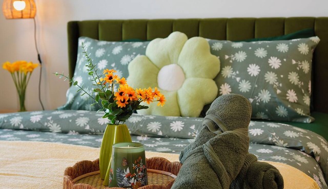 Green Lux Garden - 2BR 1Bath - Free Parking