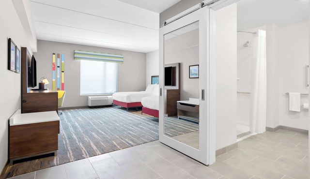Hampton Inn & Suites Chicago Medical District UIC