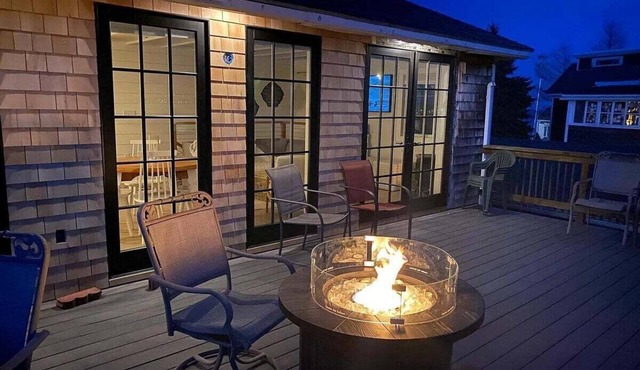 Harborside Cottage, walk to downtown