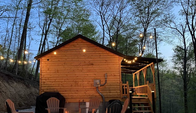 Hill Haven // Modern + Secluded Tiny Cabin! // NEW