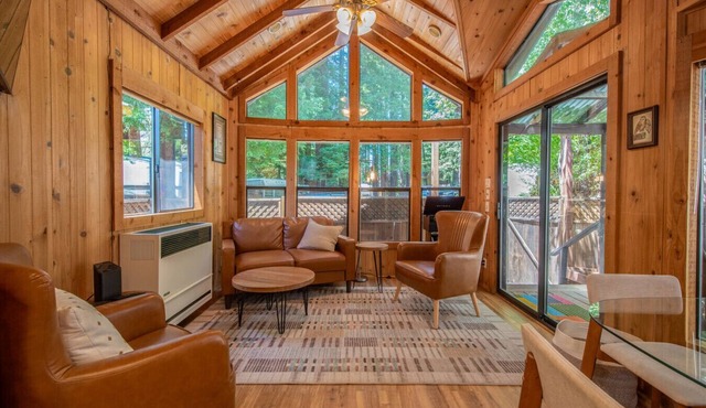 Hillside Hideaway in the Redwoods