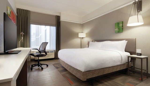 Hilton Garden Inn Calgary Downtown