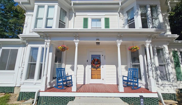 Historic 3-bedroom home in charming Winterport, a relaxing Mid-Coast basecamp