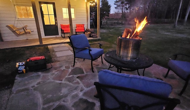 Historic Cottage Est. 1749 20 mins to Williamsburg