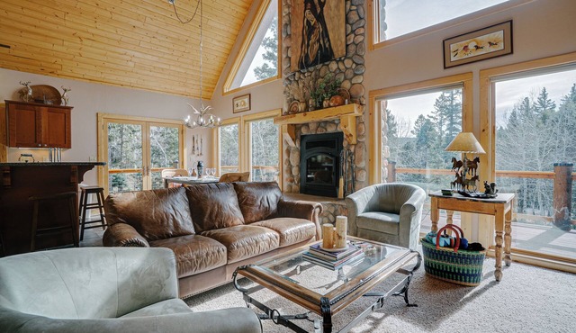 Home near Monte Verde Lake