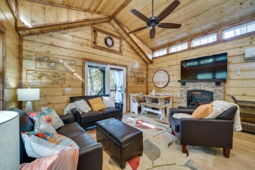 Hook, Line, & Sinker Retreat: Fire Pit, Grill! in Broken Bow