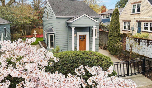 Immaculate and Private Space, Custom Artwork Throughout, Walk to Parks, Food, and Entertainment
