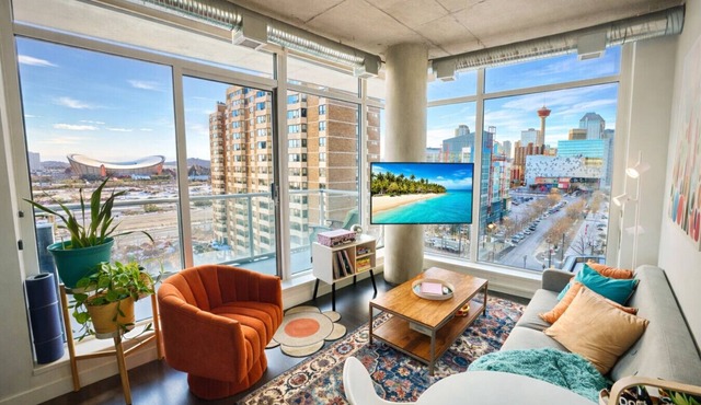 InfinityNest: Chic downtown escape/stunning views