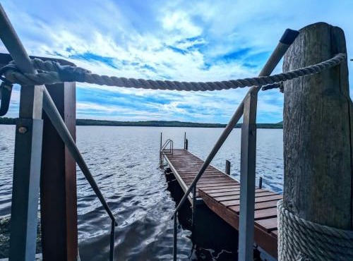 Kayak Cabin on Flanders Pond NEW