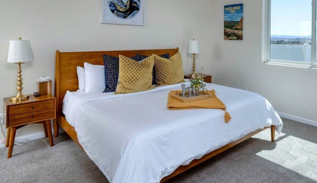 Kickin' It on Kindra! Modern 3 Bedroom New Build!