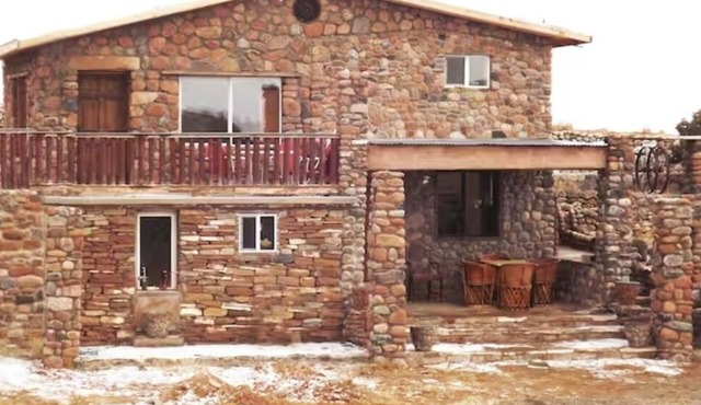 La Bonita ~ Sweet Abiquiu Guest Cottage