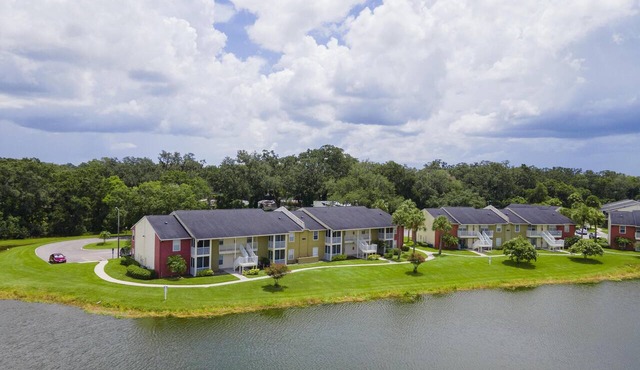 Lake Front - Ground Level - 2 bedroom 2 bath