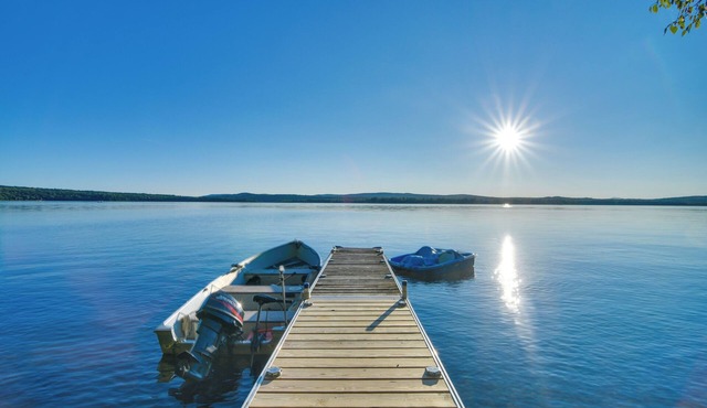 Lakefront Cabin ~ 14 Mi to Waterville!