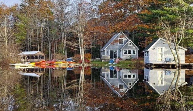 Lakefront camp featuring a small lodge and 3 cabins - Sleeps up to 18 guests.