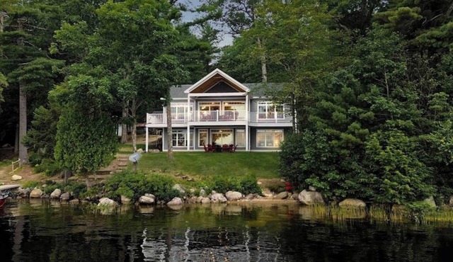 Lakefront compound consisting of 3 cottages - close to Acadia