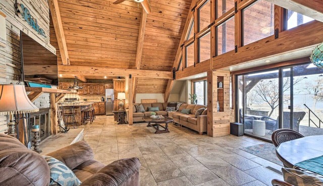 Lakeside Haven with Sandy Beach, Sleeps 12, 3 Bath