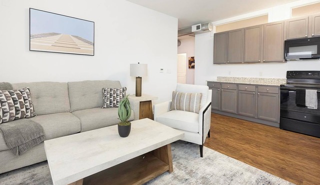 Landing | Spectacular 2BD, Clubhouse