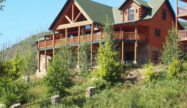 Large family oriented cabin, built for easy living and people who love to cook