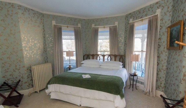 LimeRock Inn