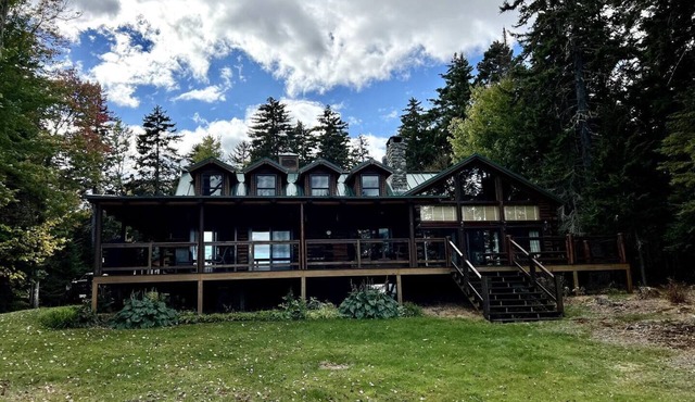Log Cabin On Parlin Pond