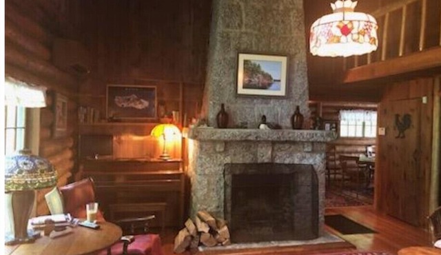 LOG CABIN IN LUCERNE DEDHAM MAY!