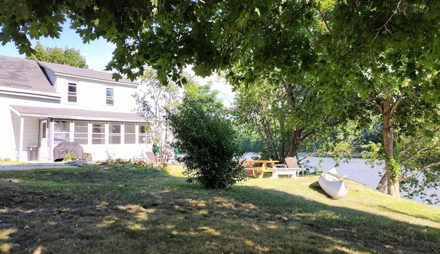 Lovely Historic Waterfront Home on Kennebec River, by Month, or weeks in Summer