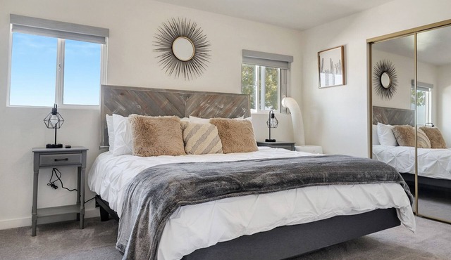 ★LUXE | Spacious 5BR | Close to LAX, Beach & SoFi | Fire Pit★