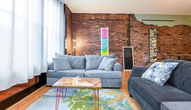 Luxury Bangor Apt & Rooftop With City Views