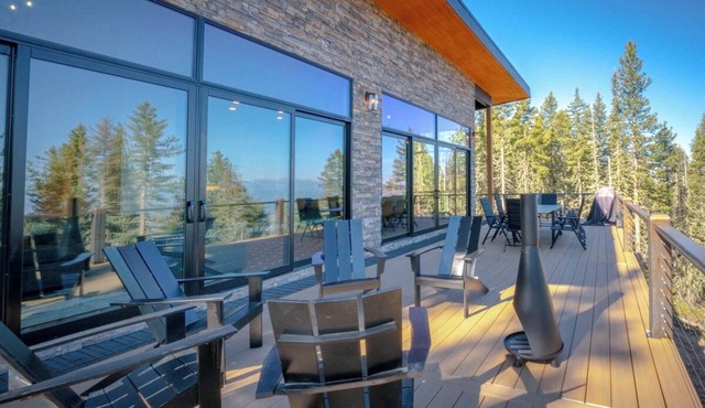 Luxury Cabin On Ski Bike Trail, 4BR, Hot Tub with Mountain Views