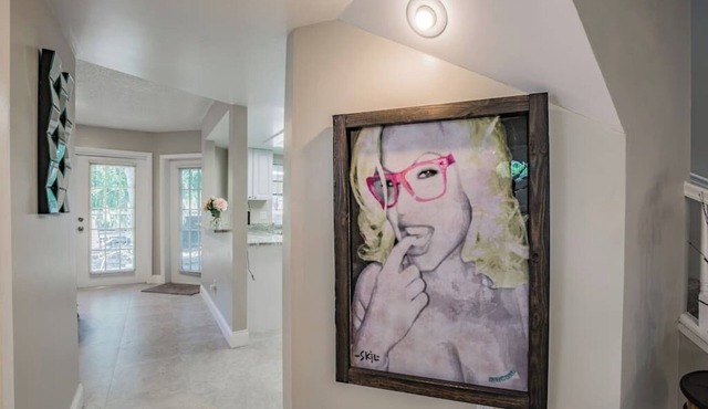 Luxury Holistic Oasis by Bayshore/Hyde Park/SoHo